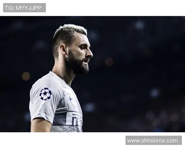 足球明星的时尚飞行装扮揭秘引领潮流的空中穿搭风格